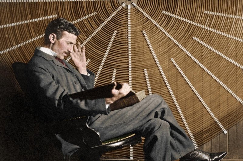 Zdaj je jasno, da Nikola Tesla nikoli ni spal kot običajni ljudje in tukaj je razlog zakaj (foto: Profimedia)