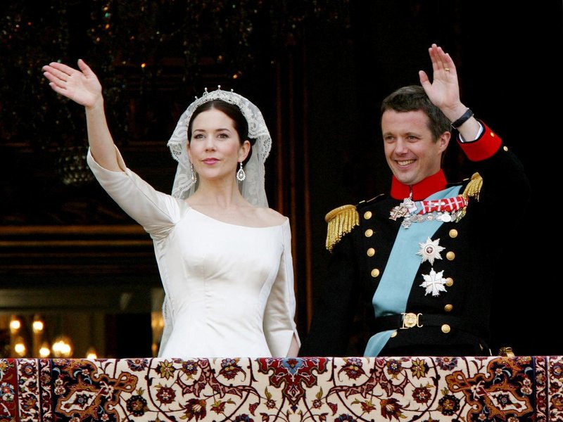 Danes kraljevi par se je poročil leta 2004.