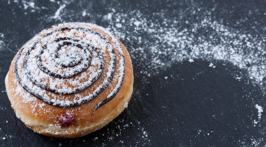 Njegovo visočanstvo - krof: Se hočete izogniti cvrtju? Tu je recept za nemastne, odlične krofe iz pečice! (foto: Profimedia)