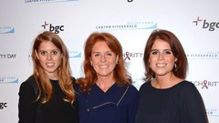 Vojvodinja Sarah Ferguson, hčerki princesi Beatrice in Eugenie