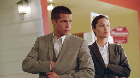 Nov preobrat v sporu med Angelino Jolie in Bradom Pittom: Razkrit njen skrivni posel z ruskim tajkunom!