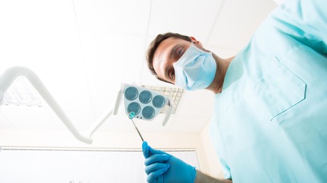 Zobna anksioznost ali fobija pred obiskom zobozdravnika? Znaki, vzroki in nasveti za obvladovanje