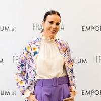 Lorella Flego v kopalkah: Uff tale mini bikini je pokazal vse, kar so mnogi želeli videti