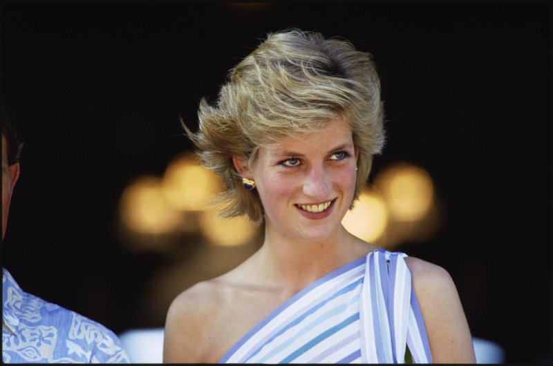 Vse skrivnosti še niso razkrite: Diana ji je pred smrtjo povedala, zakaj je propadel zakon s Charlesom (ni bilo zaradi Camile)
