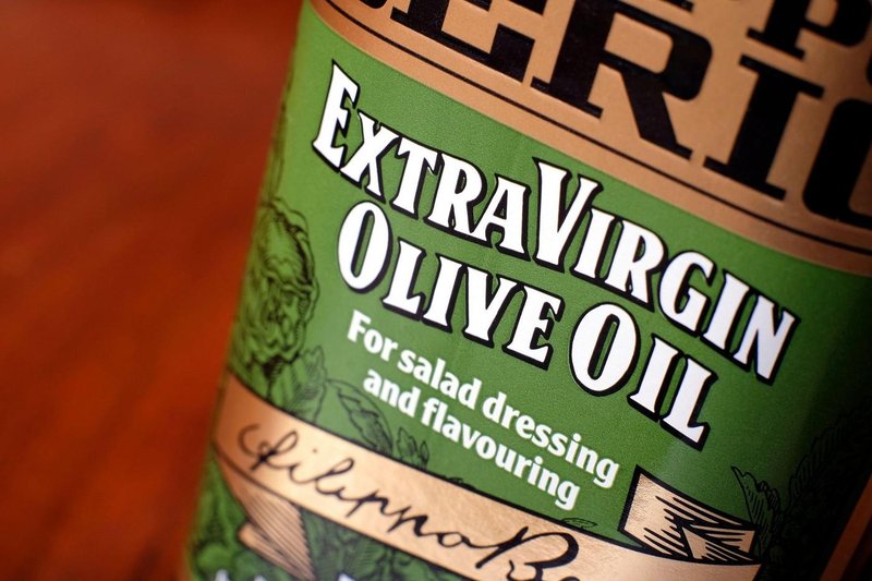 Ali olivno olje res lahko segrevamo?

