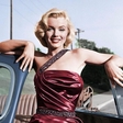 Truplo Marilyn Monroe je bilo videti tako, da je zgrozilo celo pogrebnike: Razkrite so grozljive podrobnosti skrivnostne smrti dive