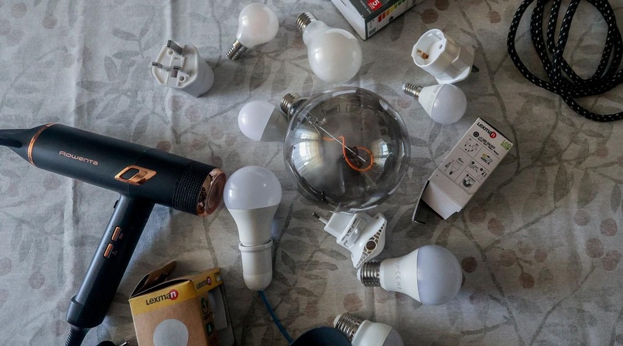 Tako bomo elektriko plačevali po novem. To je vse kar morate vedeti! (foto: Profimedia)