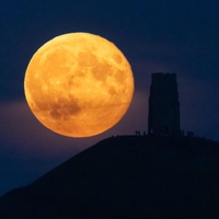 Polna luna v Škorpijonu prinaša prelomne trenutke: Čas za velike odločitve