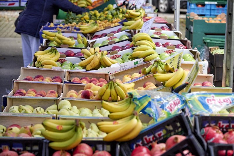 Nenavadno mesto za shranjevanje banan, da ostanejo sveže kar 14 dni
