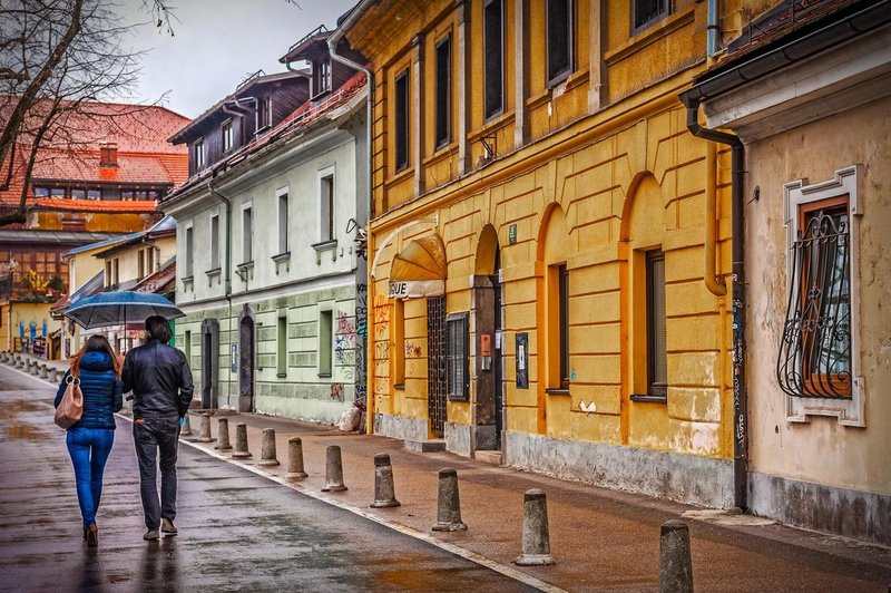 Uff, v  prestolnici sta najela stanovanje, a naletela sta na grozljiv prizor: "Ni se nama niti sanjalo!"
