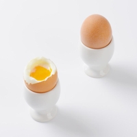 Zakaj bi morali kuhana jajca splakovati s hladno vodo?