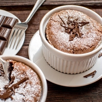 Recept za najbolj slasten čokoladni souffle, kar ste jih kdaj poskusili: topi se v ustih in vsakemu je všeč
