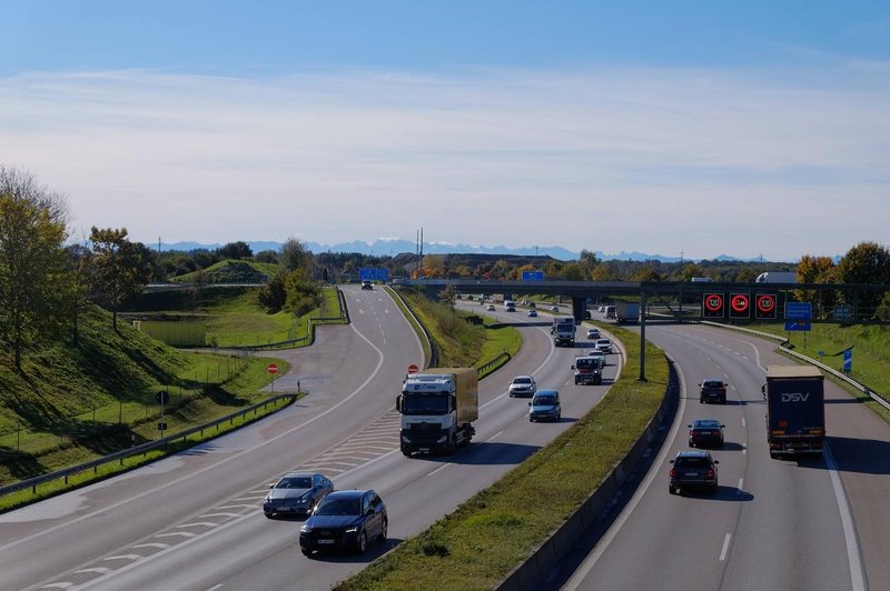 Cena vinjete se je podražila, tako draga ni bila še nikoli! (foto: Profimedia)