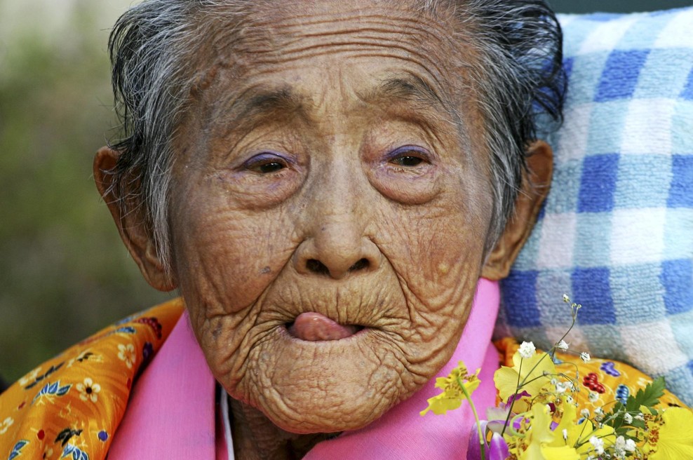 Ljudje s tega otoka modre cone vedno izgovorijo te 3 besede preden jedo (foto: profimedia)