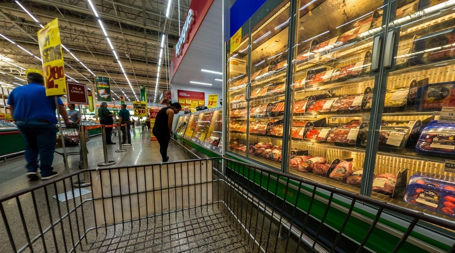 Številni vsak dan jedo to hrano, sladkor in holesterol pa iz nje nenadzorovano skačeta in delata kaos v telesu (foto: Profimedia)