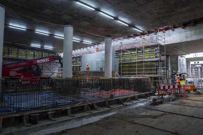 To znano podjetje svojim delavcem predlagalo manjše plače, sicer jim grozi izguba službe! (foto: Profimedia)