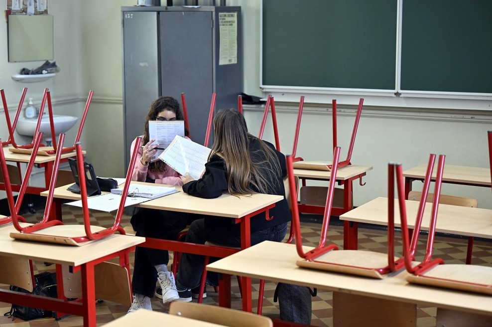 Izpoved 14 letnice: V javnosti odmeva šokantna zloraba na znani osnovni šoli (foto: Profimedia)