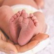 Ta pri nas zelo znana igralka prav po tiho dobila še tretjega otroka