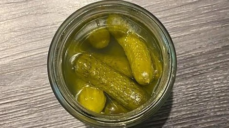 Ali sok iz kumaric zares lahko pomaga pomiriti krče v nogah?