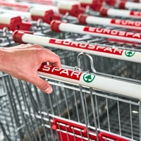 Spar zaradi vse več tatvin prisiljen umakniti alkoholne pijače s polic, takšno je pojasnilo