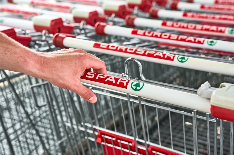 Spar zaradi vse več tatvin prisiljen umakniti alkoholne pijače s polic, takšno je pojasnilo (foto: Profimedia)