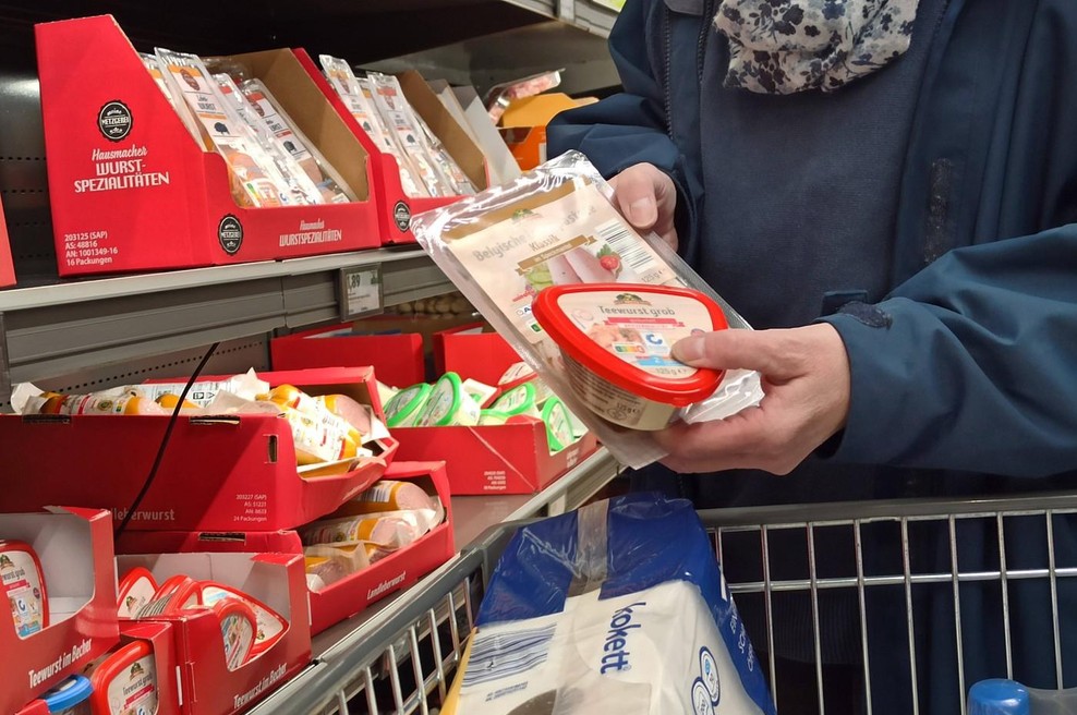 Ta pri nas znani trgovec uvaja veliko novost, zaposleni odslej tega ne bodo več delali (foto: Profimedia)