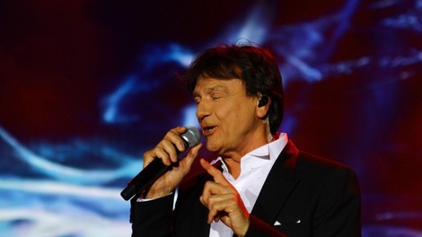 Zdravko Čolić zdaj končno priznal resnico o aferi z natakarico: "Ni ga moškega, ki mu ni všeč"