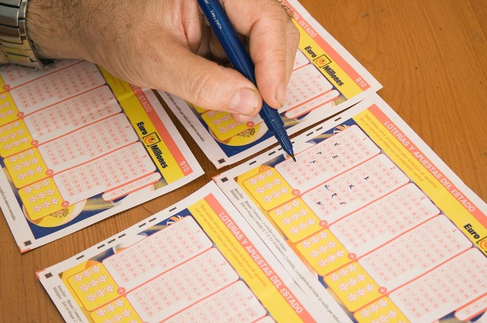 Prekletstvo LOTO dobitnikov: Zadeli veliko denarja, nato pa doživeli grozne usode (foto: profimedia)