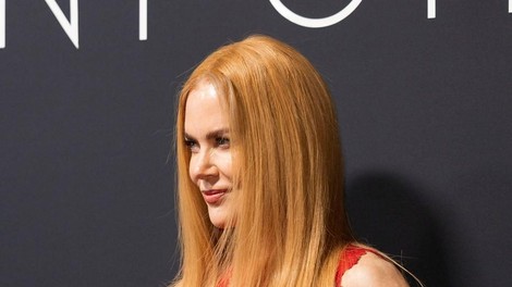 "Sem frizer in vem, da je to pravi razlog, zakaj Nicole Kidman nosi lasuje - in ne, ni zabavno"