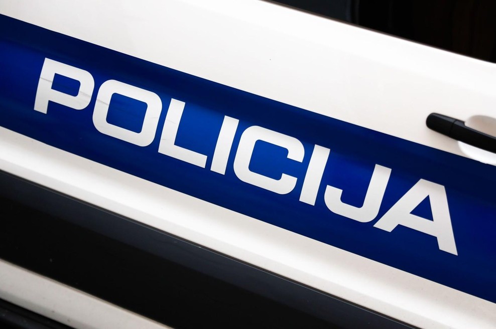 Policija opozarja, da v primeru takšnega klica takoj prekinete pogovor (foto: Profimedia)