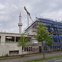 Gradila se bo še druga džamija, znana je tudi že lokacija, številni že na nogah