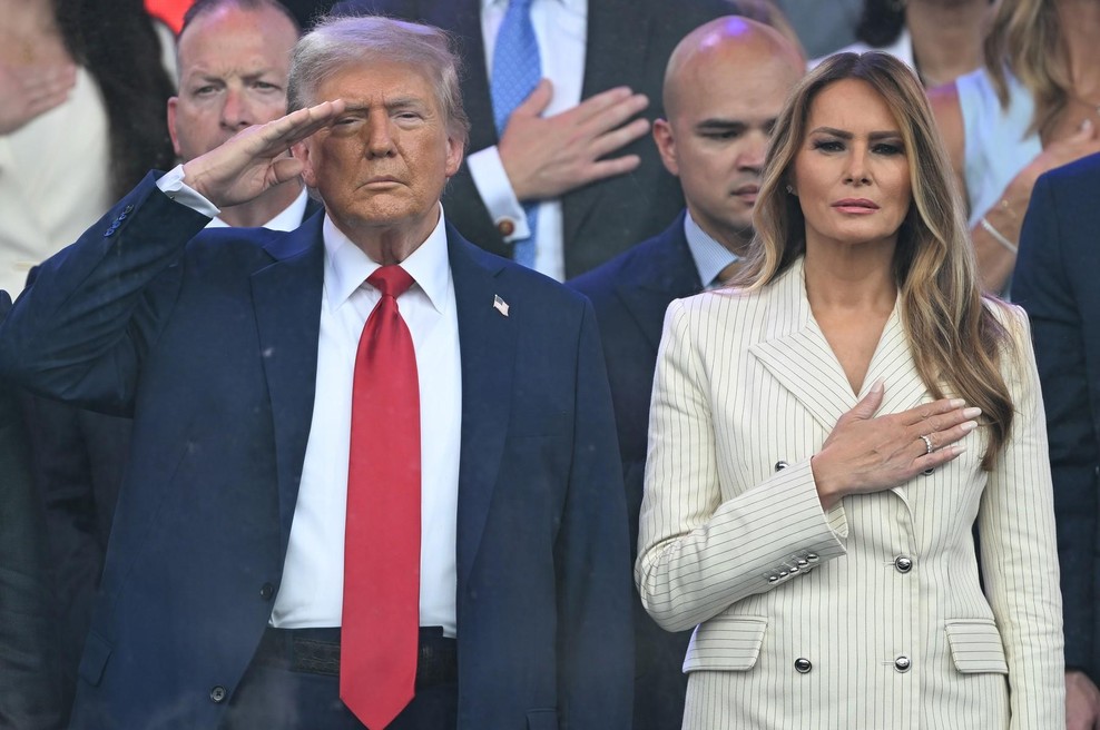 Se Melania in Donald Trump ločujeta? Viri blizu para trdijo: "Organsko ga ne prenese" (foto: profimedia)