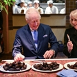 Nekdanji kraljevi kuhar razkriva, da Charles obožuje zelenjavo, Elizabeta pa je oboževala to posebno rižoto