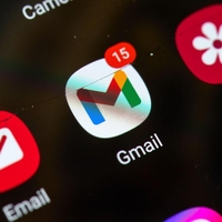 Gmail vam zdaj prikazuje, kdo smeti v mapi 'Prejeto' in ponuja gumb za trajno odjavo