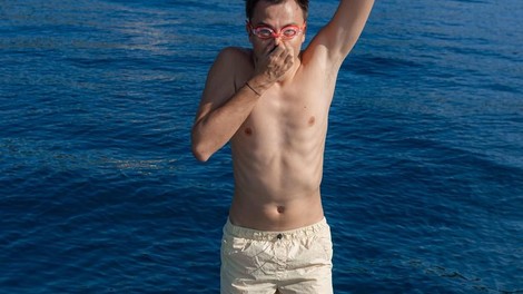 Ali naj si pred skokom v vodo zatisnemo nos? Mnogi ne poznajo pravila 5 sekund