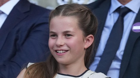 Ste videli nohte princese Charlotte? Takšne barve pri kraljevih damah ne vidimo pogosto