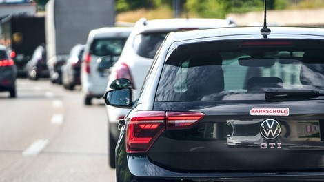 Imate Golfa? V teku je odpoklic, morebitna napaka bi lahko ogrozila življenje