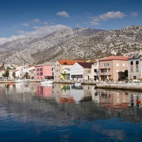 Moški odkril množico še neprodanih apartmajev na Jadranu: "Lokacija je popolna, zakaj so cene neverjetno nizke?"