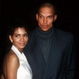 Bivši mož Halle Berry priznal, da sta se ločila, ker 'ni kuhala in ne čistila'