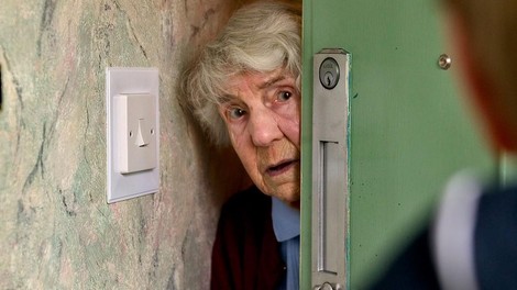 "Izsledila sem žensko, ki me je na spletu obrekovala, in ugotovila, da ni to, kar sem pričakovala"