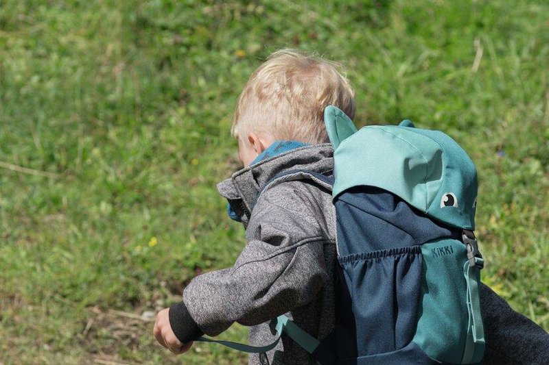 Deuter za otroke: Kako izbrati popoln prvi nahrbtnik za mlade raziskovalce
