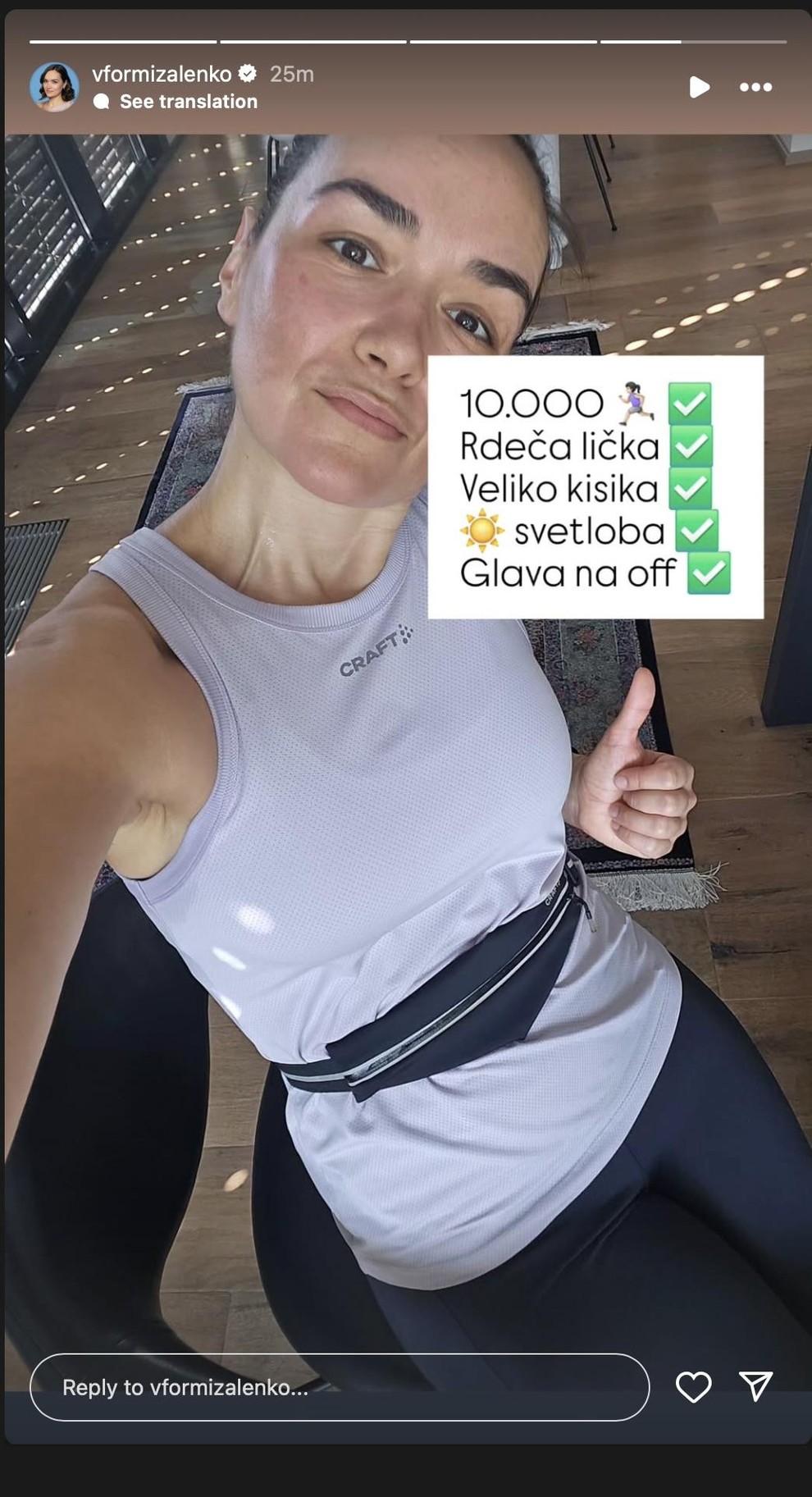 Alenka ne skriva, da si raje kot za lepotne tretmaje, vzame čas za gibanje, ko je lahko zunaj na svežem …