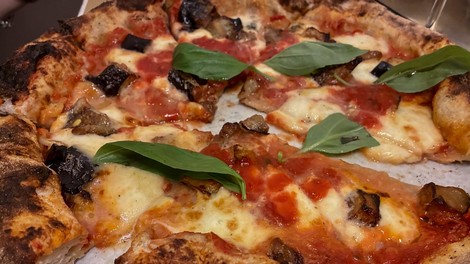 S tem dodatkom je ponekod lahko pica še dražja.