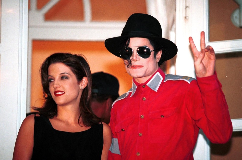 Priscilla Presley razkrila šokantne podrobnosti o hčerkinem zakonu z Michaelom Jacksonom (foto: Profimedia)