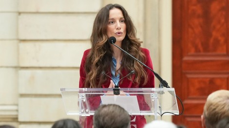 Skrivnostna Mira zavrnila Zuckerberga, čeprav ji je ta ponujal milijardo dolarjev