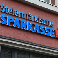 Plače menedžerjev v Sparkasse dvignile obrvi – poglejte vrtoglave zneske