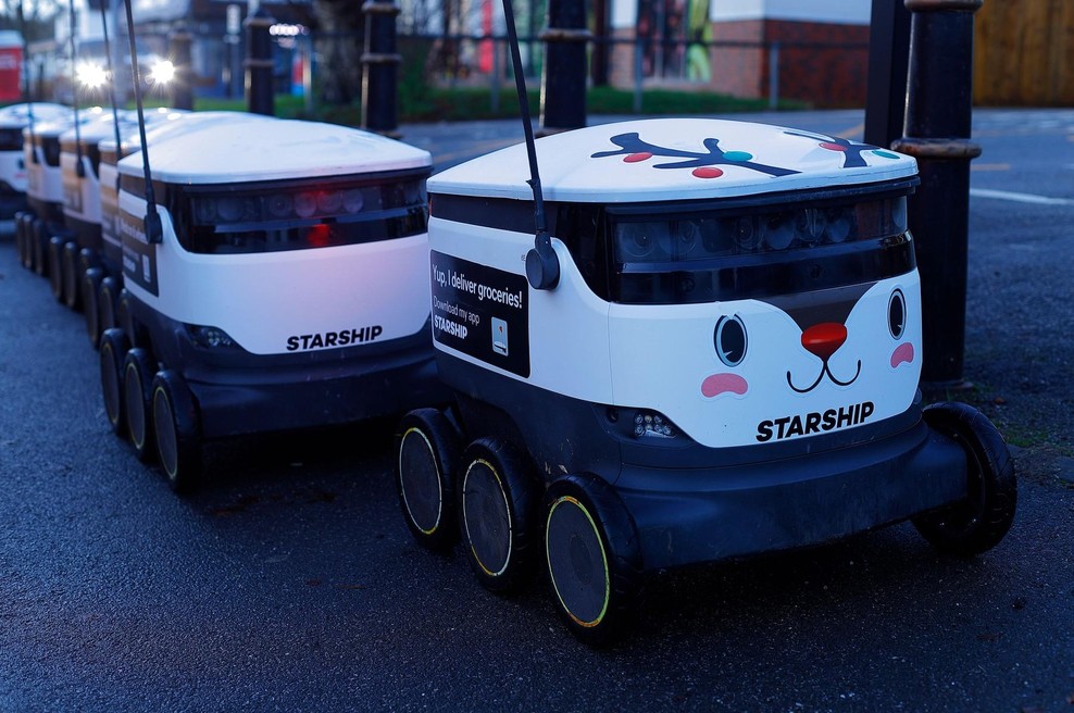 Starship roboti za dostavo prihajajo tudi na podeželje (foto: profimedia)