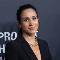 Meghan Markle oblekla modni kos, ki ga Kate Middleton v javnosti nikoli ne bo smela nositi