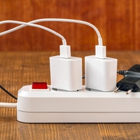Obeta se pocenitev elektrike, plin po novem letu dražji