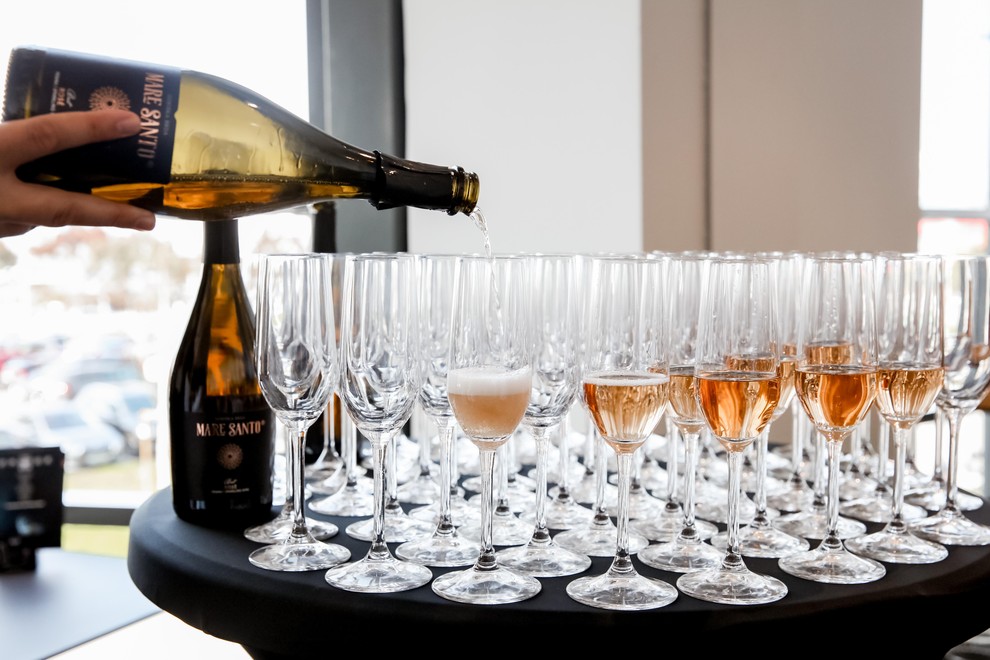 ... in nekaj z mehurčki.